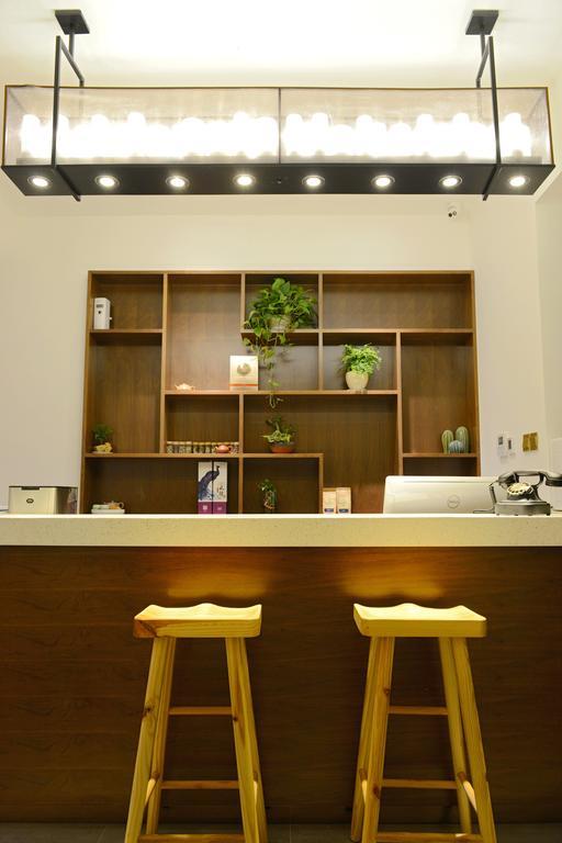 Hangzhou Puyu Travelling With Hotel Εξωτερικό φωτογραφία